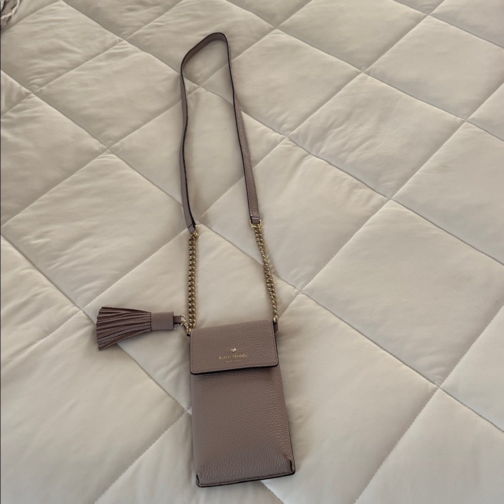 Kate Spade Beige Crossbody with Gold Chain